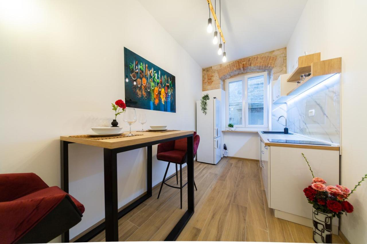 Apartman Kolura Vis Exterior foto
